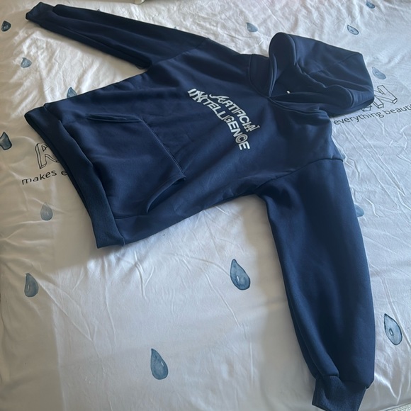 New Men’s hoodie - Picture 2 of 12